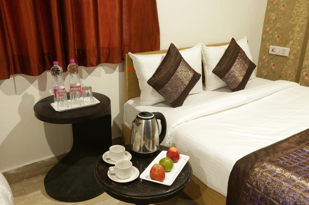 Hotel Square Stay New Delhi Eksteriør billede