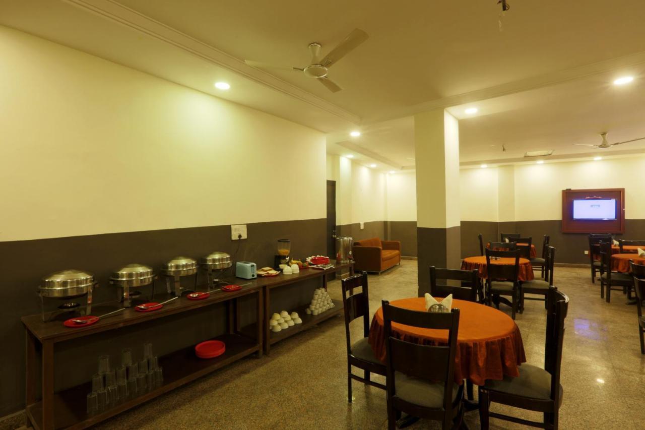 Hotel Square Stay New Delhi Eksteriør billede